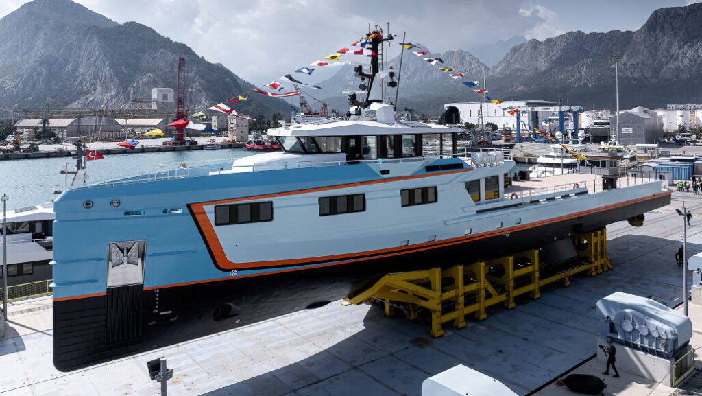 FIVE OCEANS: The Second Yacht Support 53 Launched by Damen Yachting